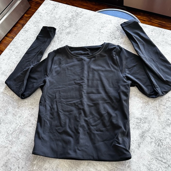 Vitality Tops - Vitality - Long Sleeve Crop Top